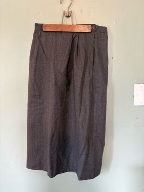 Classic High-Waist Charcoal Midi Skirt